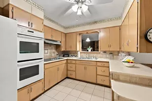 1306 Hillside Dr, Gainesville, TX 76240 - Photo 3