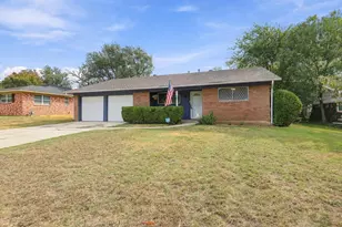 1306 Hillside Dr, Gainesville, TX 76240 - Photo 35