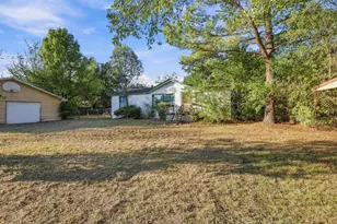 305 Dover Dr, Gordonville, TX 76245 - Photo 1