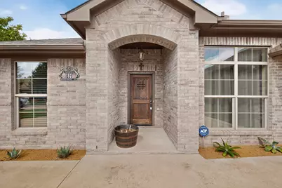 103 Windermere Street, Waxahachie, TX 75165 - Photo 3