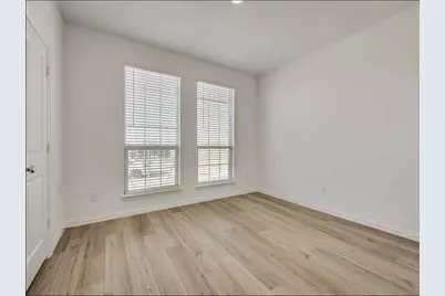 3101 Paruament Drive, Denton, TX 76207 - Photo 5