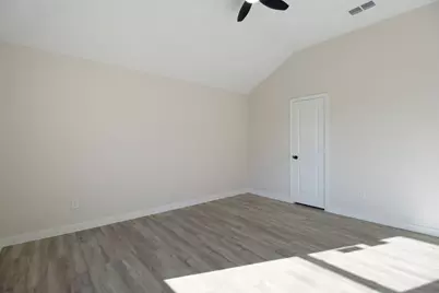 1915 Missouri Avenue, Fort Worth, TX 76104 - Photo 15
