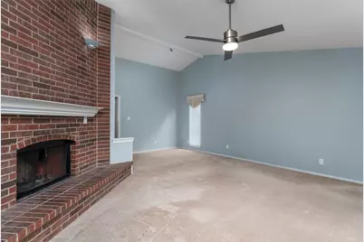 826 Camino Court, Grand Prairie, TX 75052 - Photo 5