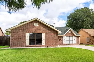 826 Camino Ct, Grand Prairie, TX 75052 - Photo 29