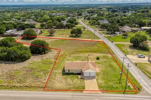 901 W Apache Trail, Granbury, TX 76048 - Photo 1