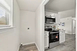 901 W Apache Trail, Granbury, TX 76048 - Photo 17