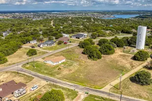 901 W Apache Trail, Granbury, TX 76048 - Photo 31
