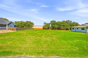 1949 N Dale Ave, Stephenville, TX 76401 - Photo 1