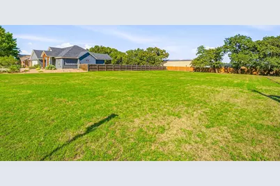 1949 N Dale Avenue, Stephenville, TX 76401 - Photo 3