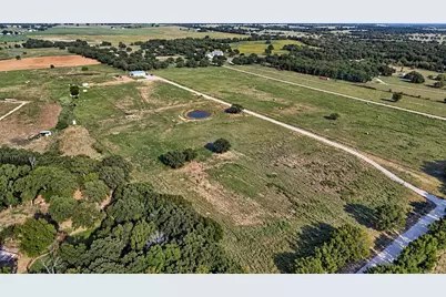 435 Lake Valley Road, Sunset, TX 76270 - Photo 5