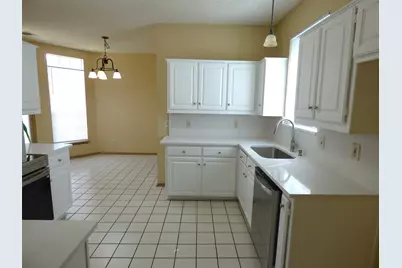 3918 Alto Avenue, Carrollton, TX 75007 - Photo 3