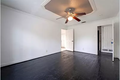 554 Pleasant Vista Drive, Dallas, TX 75217 - Photo 15