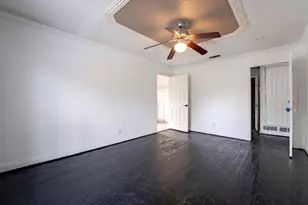 554 Pleasant Vista Dr, Dallas, TX 75217 - Photo 15