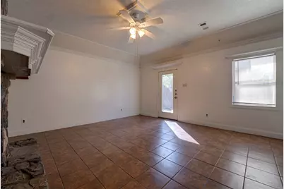 554 Pleasant Vista Drive, Dallas, TX 75217 - Photo 11
