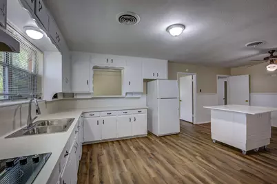 5916 Tourist Drive, North Richland Hills, TX 76117 - Photo 19