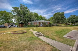 5916 Tourist Dr, North Richland Hills, TX 76117 - Photo 7