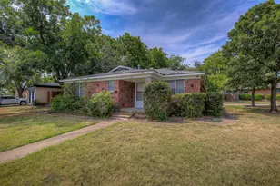 5916 Tourist Dr, North Richland Hills, TX 76117 - Photo 5