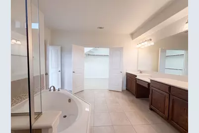 4409 Elmgreen Drive, Fort Worth, TX 76262 - Photo 15