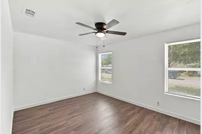 3215 Hillglenn Road, Dallas, TX 75228 - Photo 5