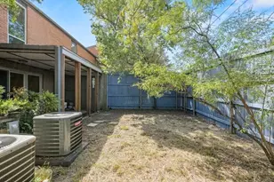 550 E Avenue J, Grand Prairie, TX 75050 - Photo 31