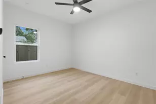 2319 Moffatt Ave, Dallas, TX 75216 - Photo 7