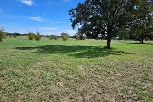 160 Rolling Hills Blvd, Alvord, TX 76225 - Photo 1