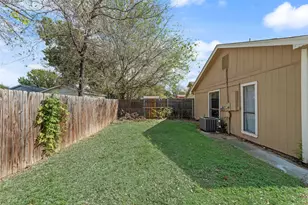 4745 Poppy Dr E, Fort Worth, TX 76137 - Photo 21