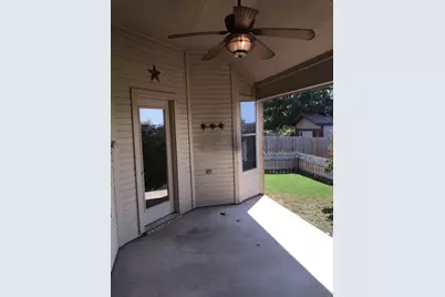1005 Winding Road, Granbury, TX 76049 - Photo 5