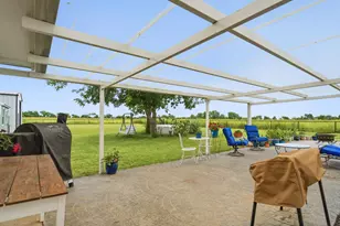 698 Hackberry Rd, Van Alstyne, TX 75495 - Photo 35
