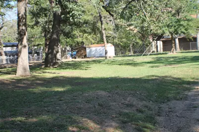 111 Daniel Drive, Mabank, TX 75156 - Photo 11