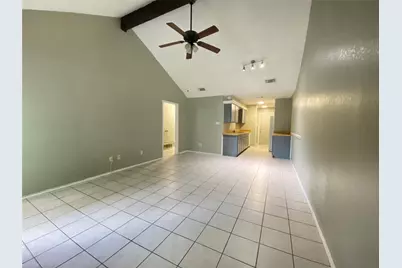 604 Lost Springs Court, Arlington, TX 76012 - Photo 5