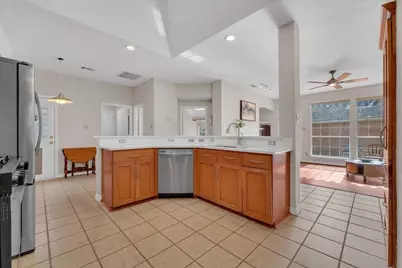 305 Moss Hill Road, Irving, TX 75063 - Photo 13