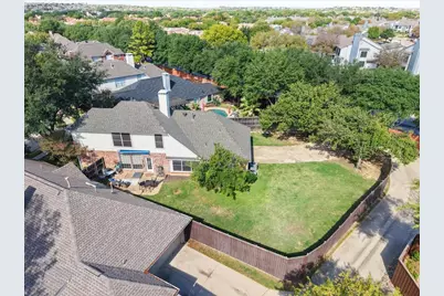 305 Moss Hill Road, Irving, TX 75063 - Photo 5