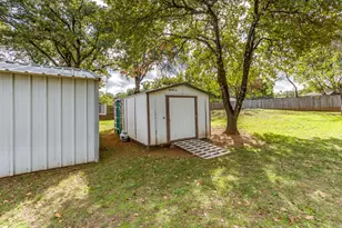 117 Black Jack Ln, Burleson, TX 76028 - Photo 37