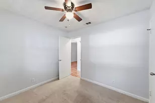 1005 Blanco Dr, Euless, TX 76039 - Photo 25