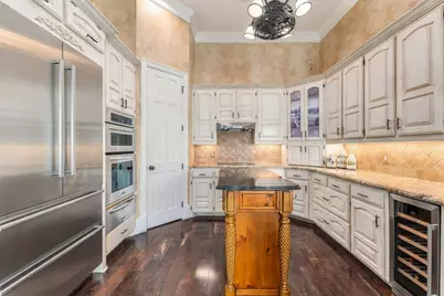 2711 Meadowview Drive, Colleyville, TX 76034 - Photo 7