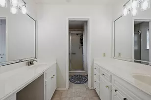 718 Kiowa Dr W, Lake Kiowa, TX 76240 - Photo 29