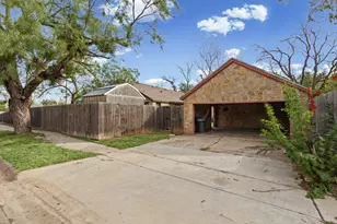 2051 Edgemont, Abilene, TX 79602 - Photo 9