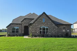 247 Redwood Cir, Trenton, TX 75490 - Photo 1