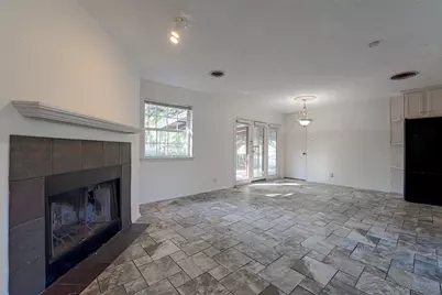 2906 Windmill Lane, Farmers Branch, TX 75234 - Photo 11