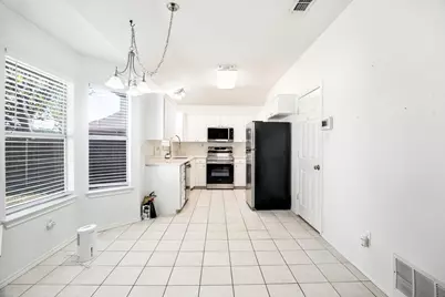 801 Bentree Drive, Fort Worth, TX 76120 - Photo 9
