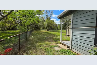 1713 W Frank Street, Grand Saline, TX 75140 - Photo 7