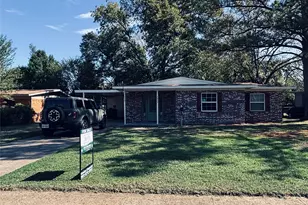 2033 Bowie Dr, Corsicana, TX 75110 - Photo 1