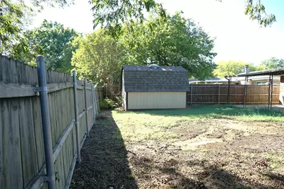 1104 Cedar Hill Lane, Arlington, TX 76014 - Photo 11