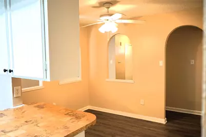 1104 Cedar Hill Lane, Arlington, TX 76014 - Photo 3