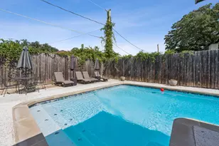 1905 Reverchon Dr, Arlington, TX 76017 - Photo 35