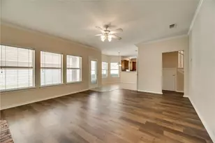 2609 Creekbend Dr, Arlington, TX 76001 - Photo 11
