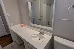 6413 Lambeth Ln, Fort Worth, TX 76112 - Photo 19