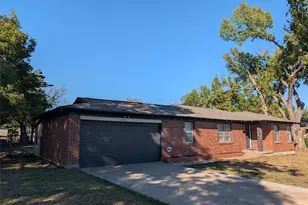 6413 Lambeth Ln, Fort Worth, TX 76112 - Photo 1
