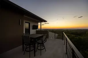 1339 Overlook Cir, Cedar Hill, TX 75104 - Photo 37